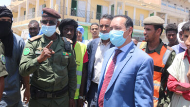 Photo de La Mairie de Tevragh Zeina : des efforts continus pour libérer l’espace public et ouvrir les rues