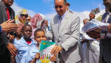 Photo de LA MAIRIE DE TEVRAGH-ZEINA ORGANISE UNE CÉRÉMONIE DE DISTRIBUTION DE MANUELS SCOLAIRES