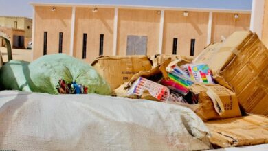 صورة بلدية تفرغ زينة تسلم مدرسة الشافعي كميات من الأدوات والزي المدرسي