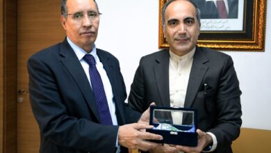 صورة عمدة بلدية تفرغ زينة يجري مباحثات مع السفير الإيراني