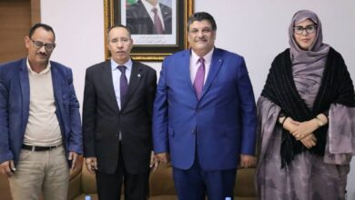 صورة سفير دولة فلسطين بنواكشوط يقوم بزيارة لعمدة بلدية تفرغ زينه