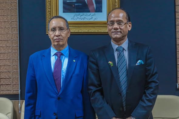 عمدة بلدية تفرغ زينه يستقبل سفير الهند المعتمد لدى بلادنا