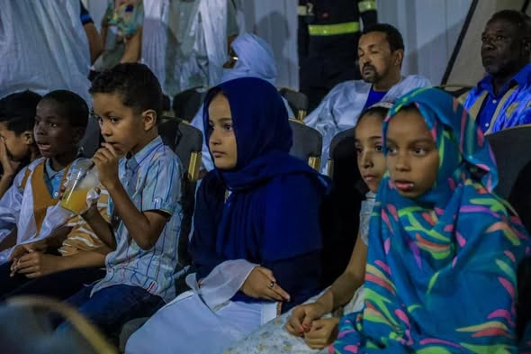 "تشارك الأطفال في فعالية ثقافية نُظِّمت في القرية السياحية"