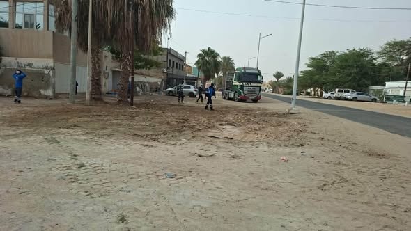 بلدية تفرغ زينة تشارك في حملة النظافة الكبرى